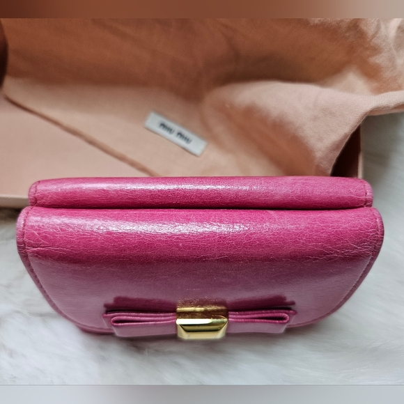 💓SOLD💓 MIU MIU Compact Wallet with Mirror (full inclusion) - Picture 3 of 14